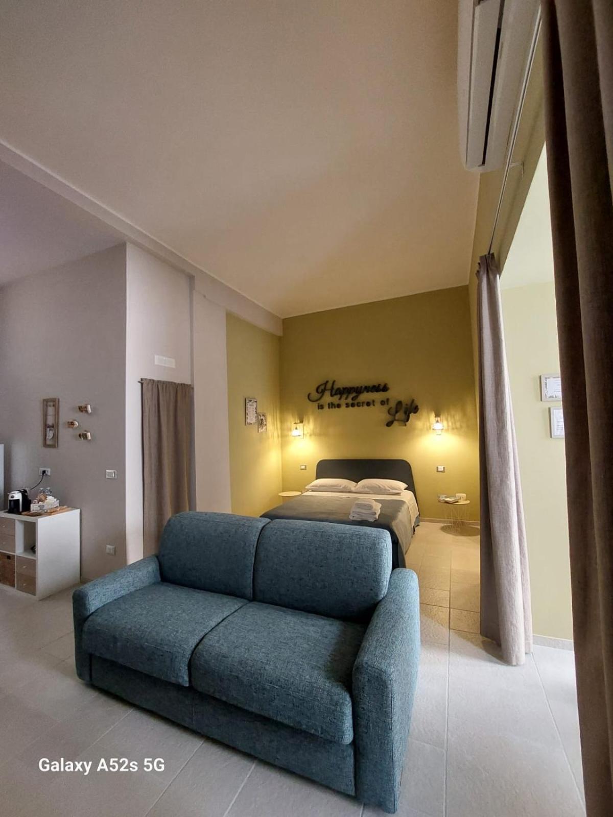 Happynesshouse_Locazione Turistica Apartman Trani Kültér fotó