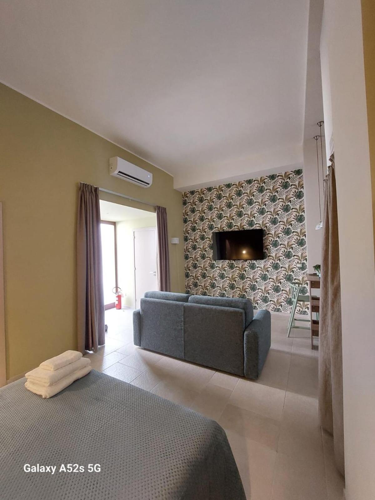 Happynesshouse_Locazione Turistica Apartman Trani Kültér fotó