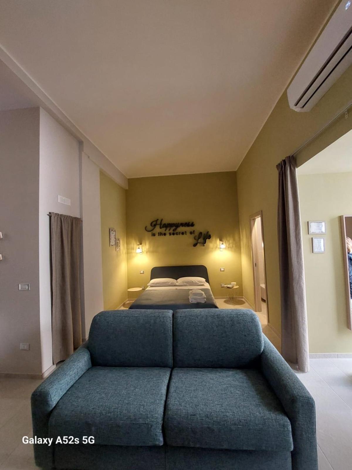 Happynesshouse_Locazione Turistica Apartman Trani Kültér fotó